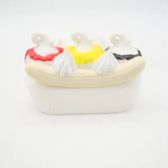 Vintage Dairy Queen Play Food Banana Split Dilly Bar Ice Cream Sandwich Cups - Picture 7 of 9